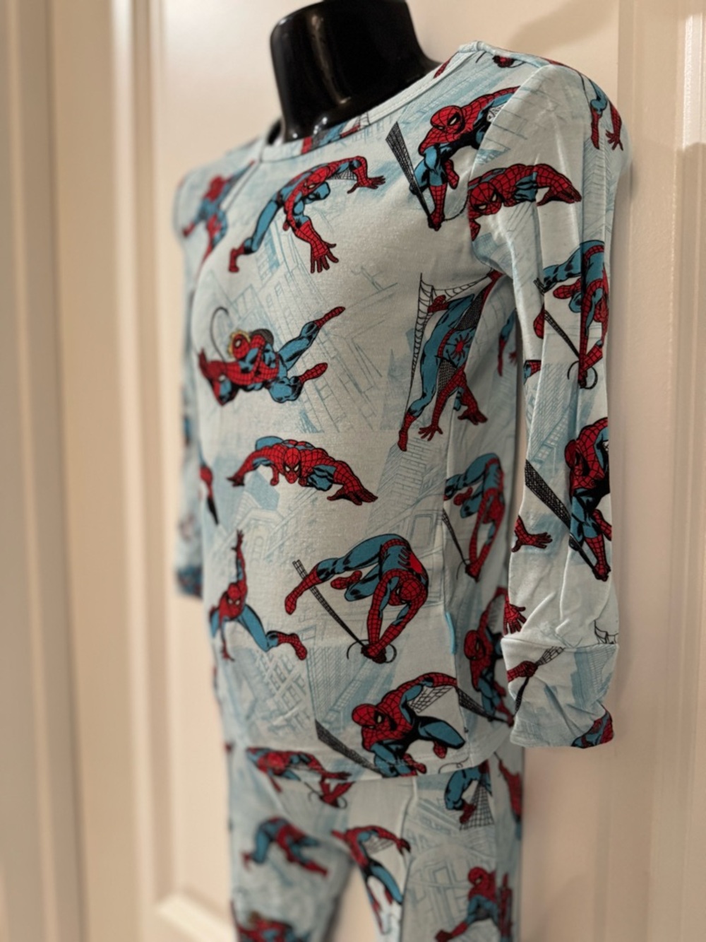 Posh Peanut Marvel Spider-Man Kids Bamboo Pajama Set - Picture 2 of 8